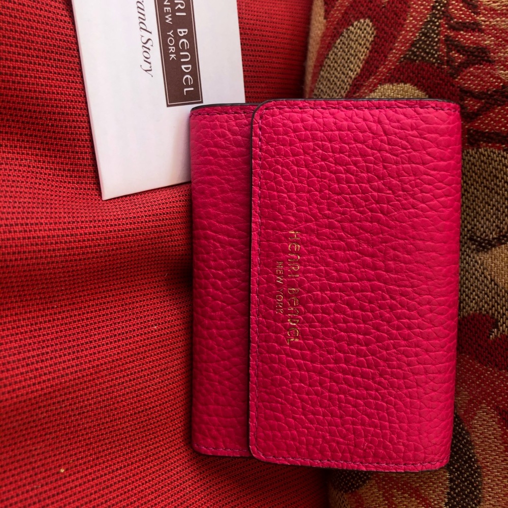 Henri Bendel wallet keychain key ID holder
